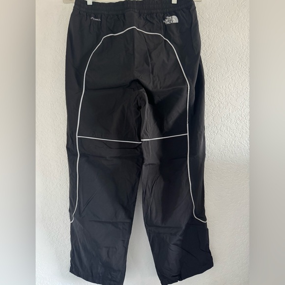 The North Face Men's Piping Wind Pants - Picture 2 of 5